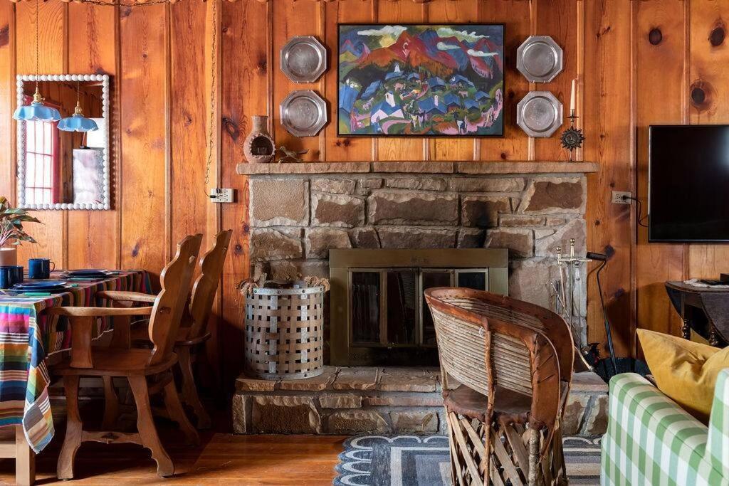 Willa Twin Pines Casita - Big Yard, View, Porch, Hot Tub, & Charm Ruidoso Zewnętrze zdjęcie